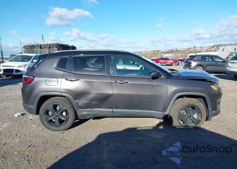 2021 Jeep Compass Altitude 4X4 z USA, uszkodzony, nr VIN 3C4NJDBBXMT603457
